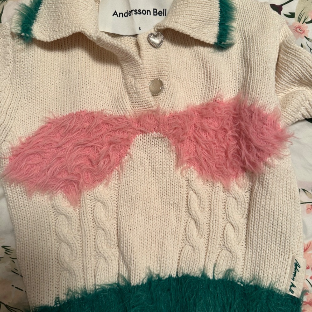 Fuzzy sweater - Picture 6 of 6